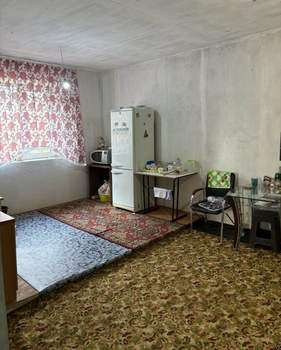 Дом 250м&sup2;, 3-этажный, участок 7 сот.  