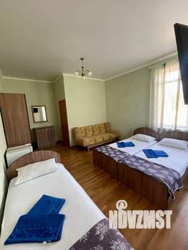 Дом 450м&sup2;, 2-этажный, участок 6 сот.  