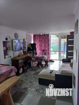 Дом 205м&sup2;, 3-этажный, участок 5 сот.  