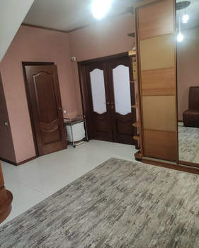 Дом 230м&sup2;, 4-этажный, участок 2 сот.  