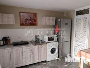 Дом 262м&sup2;, 3-этажный, участок 8 сот.  