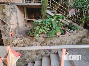 Дом 300м&sup2;, 4-этажный, участок 4 сот.  