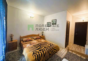 Дом 517м&sup2;, 3-этажный, участок 2 сот.  