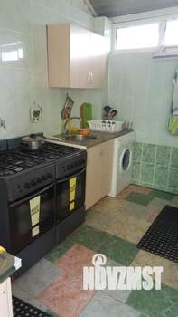 Дом 350м², 3-этажный, участок 6 сот.  