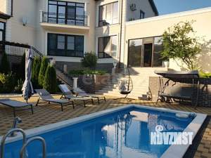 Дом 300м&sup2;, 2-этажный, участок 8 сот.  