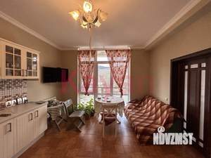 Дом 178м&sup2;, 2-этажный, участок 5 сот.  