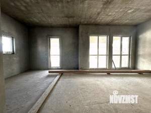 Дом 190м&sup2;, 2-этажный, участок 4 сот.  