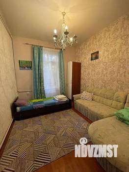 Дом 240м², 3-этажный, участок 4 сот.  