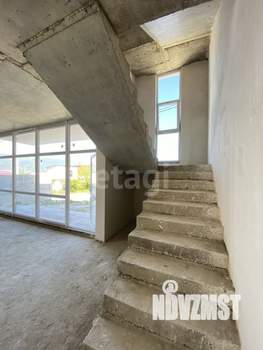 Дом 185м&sup2;, 3-этажный, участок 2 сот.  