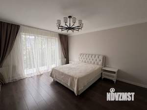 Коттедж 200м&sup2;, 2-этажный, участок 4 сот.  