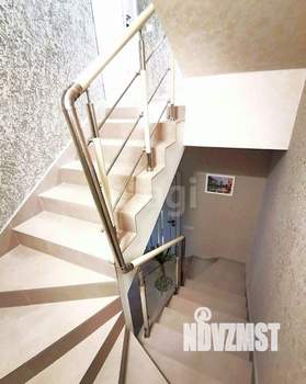 Дом 137м&sup2;, 3-этажный, участок 2 сот.  