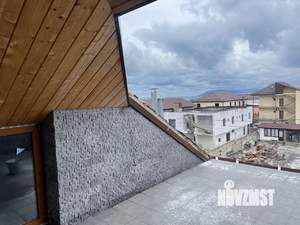 Дом 210м&sup2;, 3-этажный, участок 3 сот.  