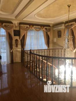 Коттедж 281м², 3-этажный, участок 5 сот.  