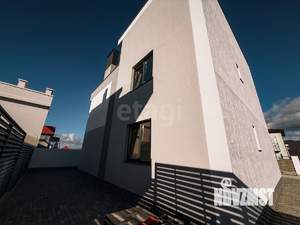 Дом 322м&sup2;, 3-этажный, участок 4 сот.  