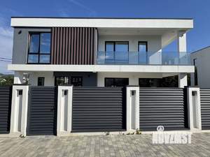 Дом 175м&sup2;, 2-этажный, участок 4 сот.  