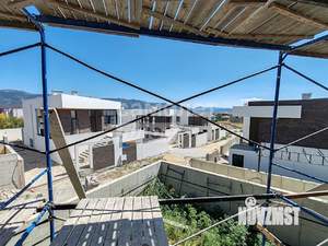 Дом 243м&sup2;, 2-этажный, участок 6 сот.  