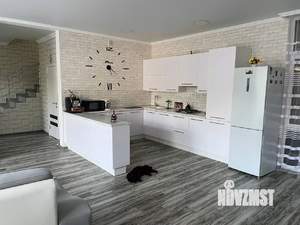 Дом 139м&sup2;, 2-этажный, участок 3 сот.  