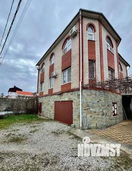 Дом 269м&sup2;, 3-этажный, участок 7 сот.  