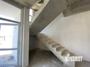 Дом 185м&sup2;, 3-этажный, участок 2 сот.  