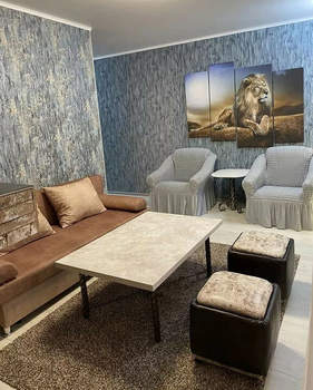 Дом 260м&sup2;, 3-этажный, участок 7 сот.  