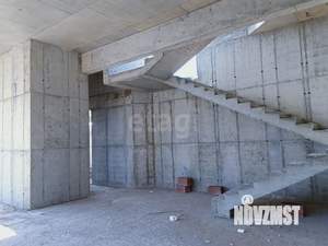 Дом 218м&sup2;, 2-этажный, участок 4 сот.  