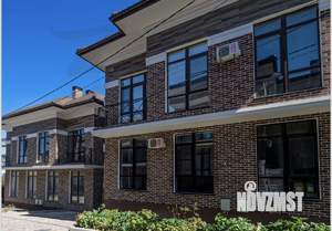 Дом 230м², 3-этажный, участок 1 сот.  