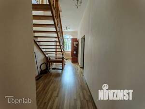 Дом 240м&sup2;, 2-этажный, участок 11 сот.  