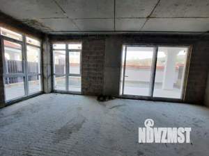 Коттедж 200м&sup2;, 2-этажный, участок 4 сот.  