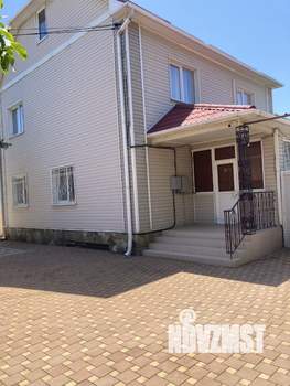 Дом 560м², 3-этажный, участок 8 сот.  