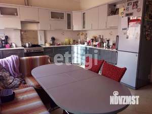 Дом 400м², 3-этажный, участок 6 сот.  
