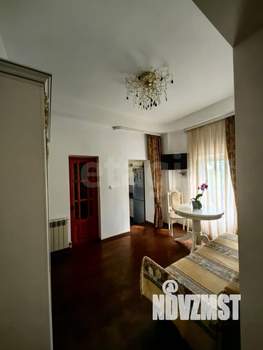 Дом 64м&sup2;, 2-этажный, участок 6 сот.  