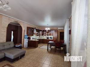 Дом 450м&sup2;, 2-этажный, участок 13 сот.  