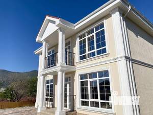 Дом 166м&sup2;, 2-этажный, участок 8 сот.  