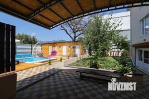 Дом 283м&sup2;, 3-этажный, участок 7 сот.  