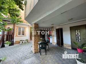 Коттедж 600м&sup2;, 3-этажный, участок 3 сот.  