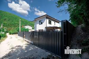 Дом 144м&sup2;, 2-этажный, участок 5 сот.  