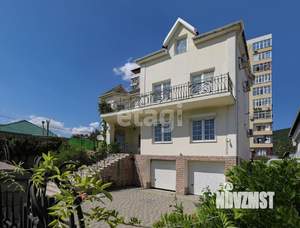 Дом 516м&sup2;, 3-этажный, участок 8 сот.  