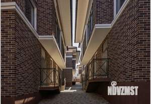 Дом 230м&sup2;, 3-этажный, участок 1 сот.  