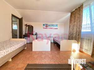 Дом 372м&sup2;, 4-этажный, участок 4 сот.  