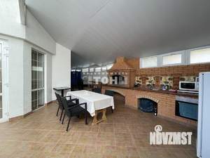 Коттедж 651м², 3-этажный, участок 15 сот.  