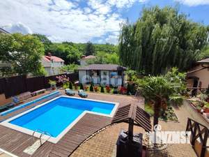 Дом 450м&sup2;, 2-этажный, участок 13 сот.  