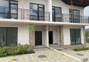 Дом 335м&sup2;, 2-этажный, участок 6 сот.  