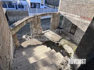 Дом 350м&sup2;, 2-этажный, участок 10 сот.  