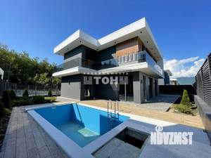 Коттедж 262м&sup2;, 2-этажный, участок 5 сот.  