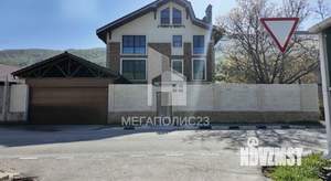 Дом 511м&sup2;, 5-этажный, участок 25 сот.  