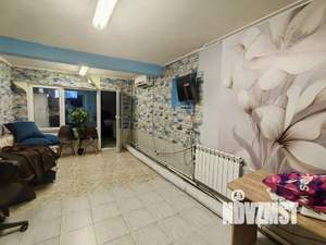 Дом 75м&sup2;, 2-этажный, участок 3 сот.  