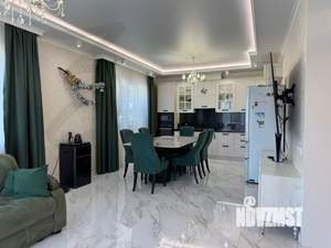 Дом 305м², 3-этажный, участок 4 сот.  