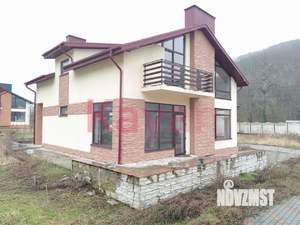 Дом 180м&sup2;, 2-этажный, участок 5 сот.  