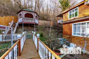 Дом 475м&sup2;, 3-этажный, участок 6 сот.  