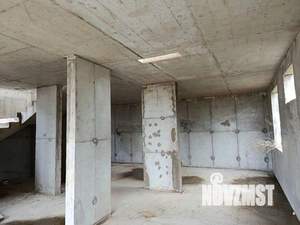 Дом 180м&sup2;, 1-этажный, участок 4 сот.  